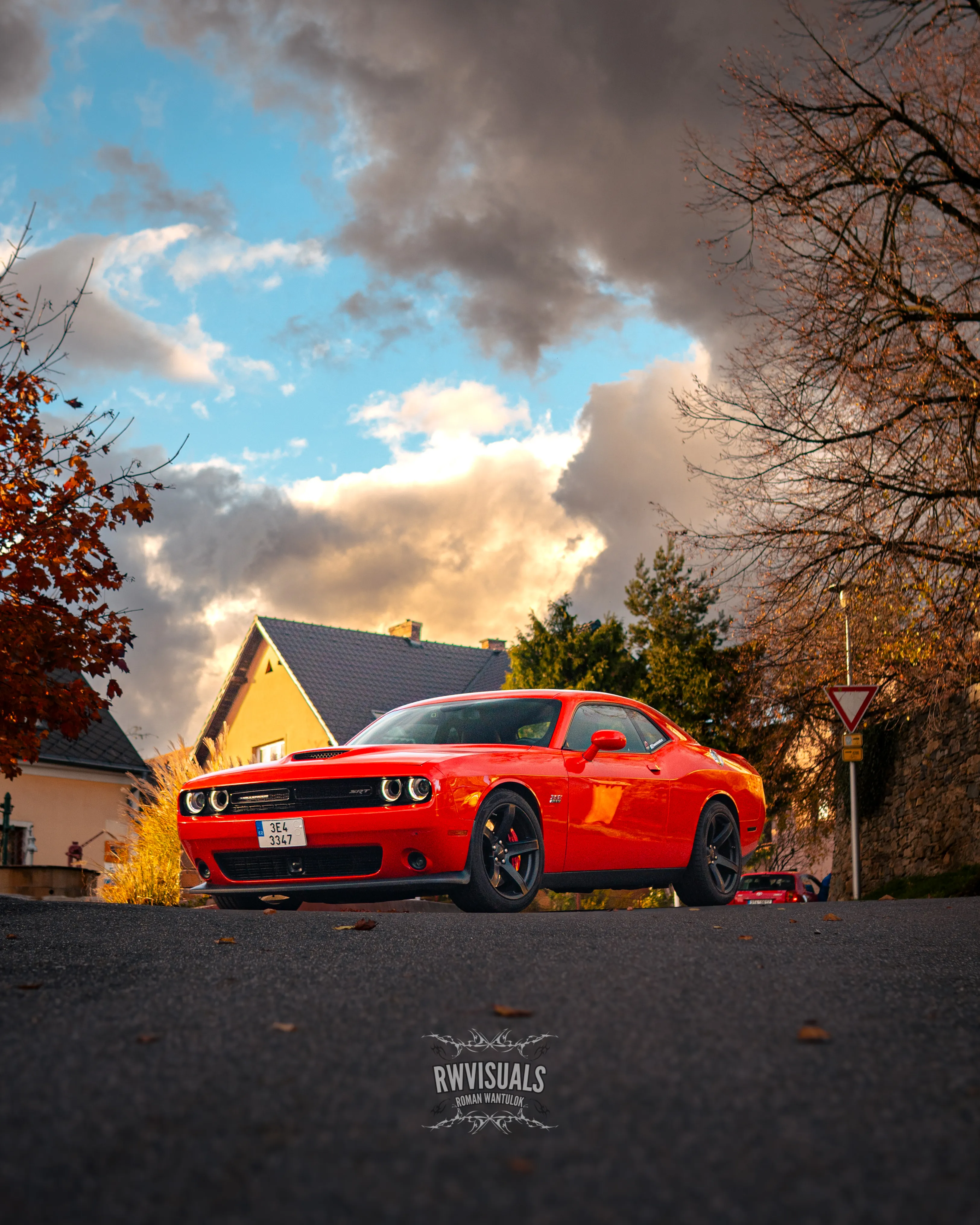 Challenger Low Angle