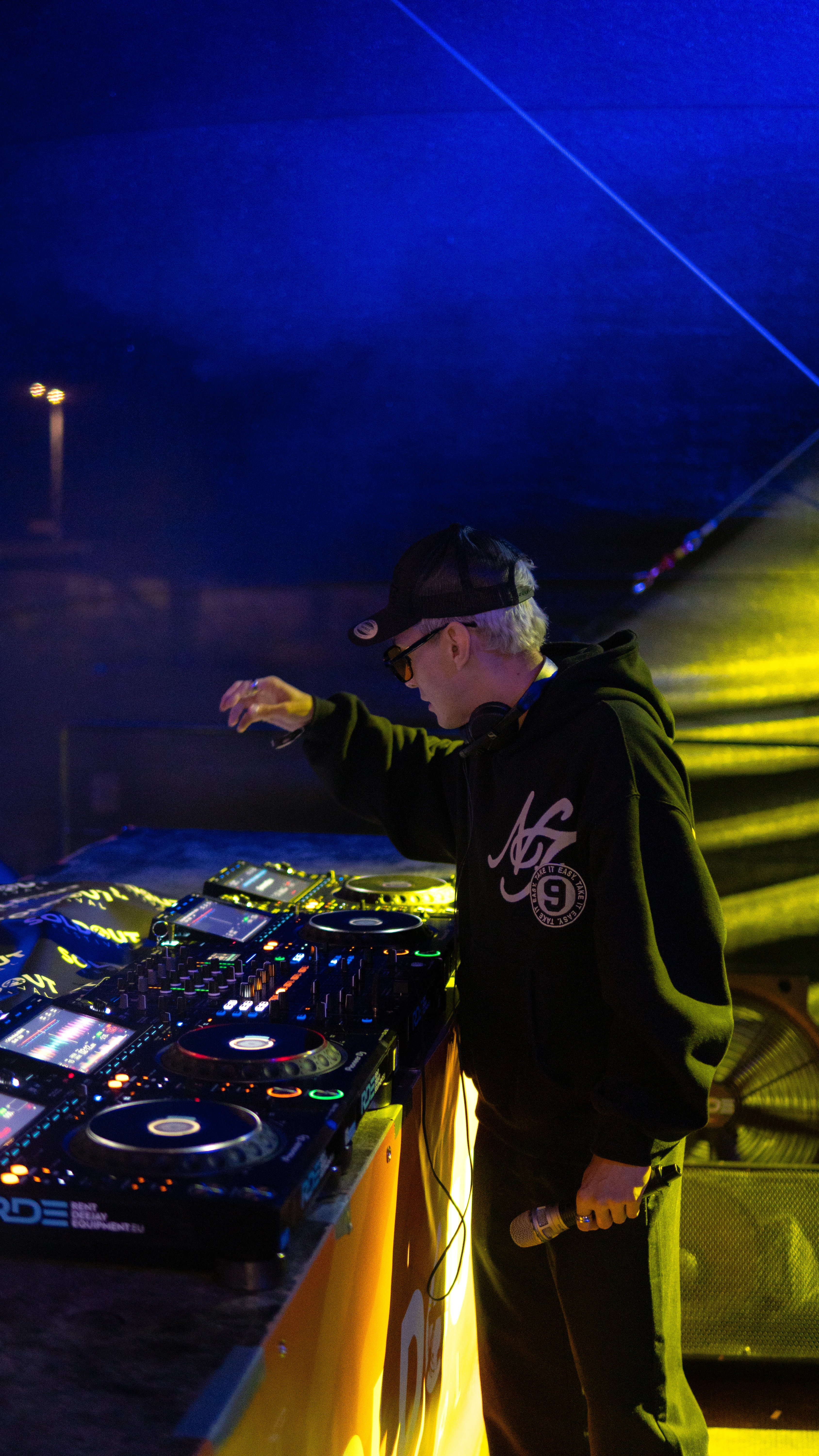 DJ Event Performance